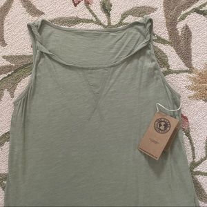 Earth Collection cottonGreen sleeveless top Sz M/L